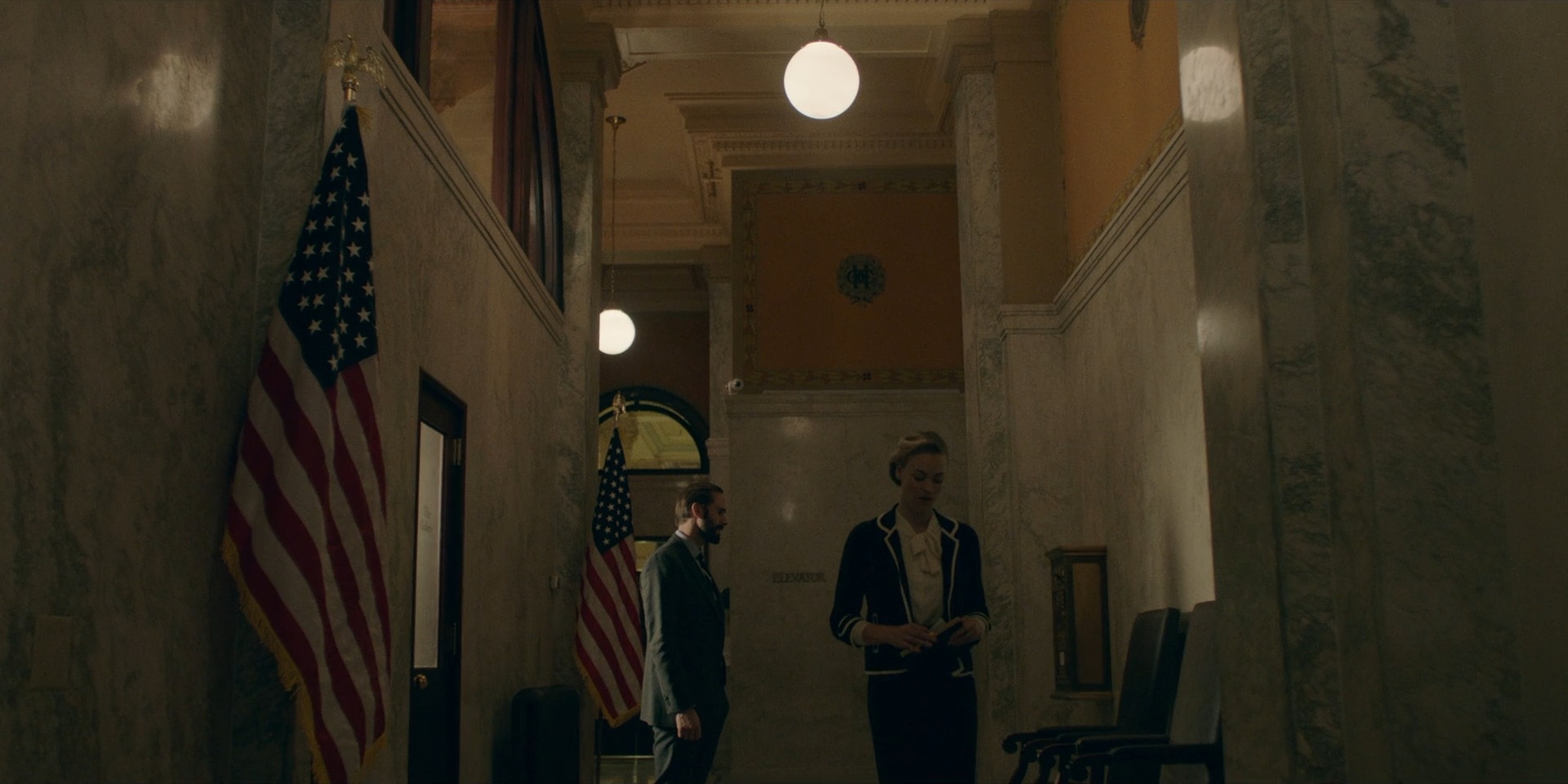 TheHandmaidsTale_1x06_AWomansPlace_0345.jpg