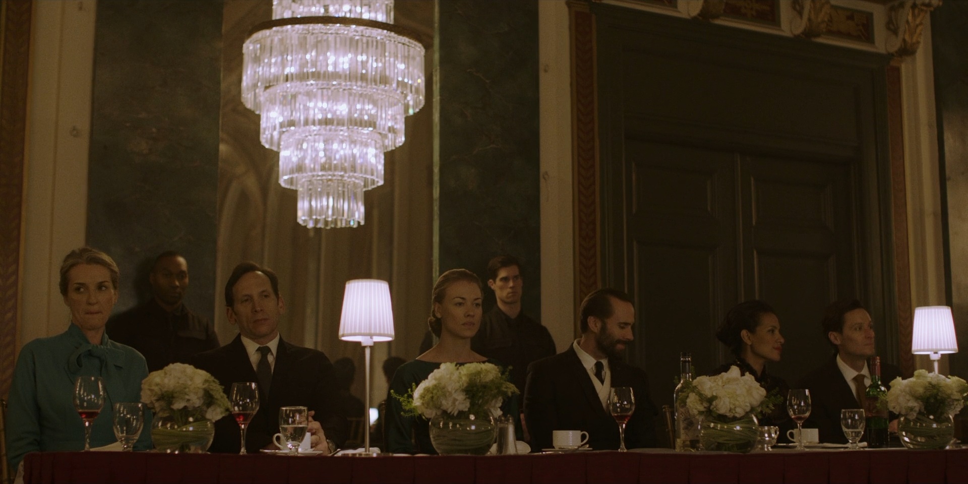TheHandmaidsTale_1x06_AWomansPlace_0371.jpg