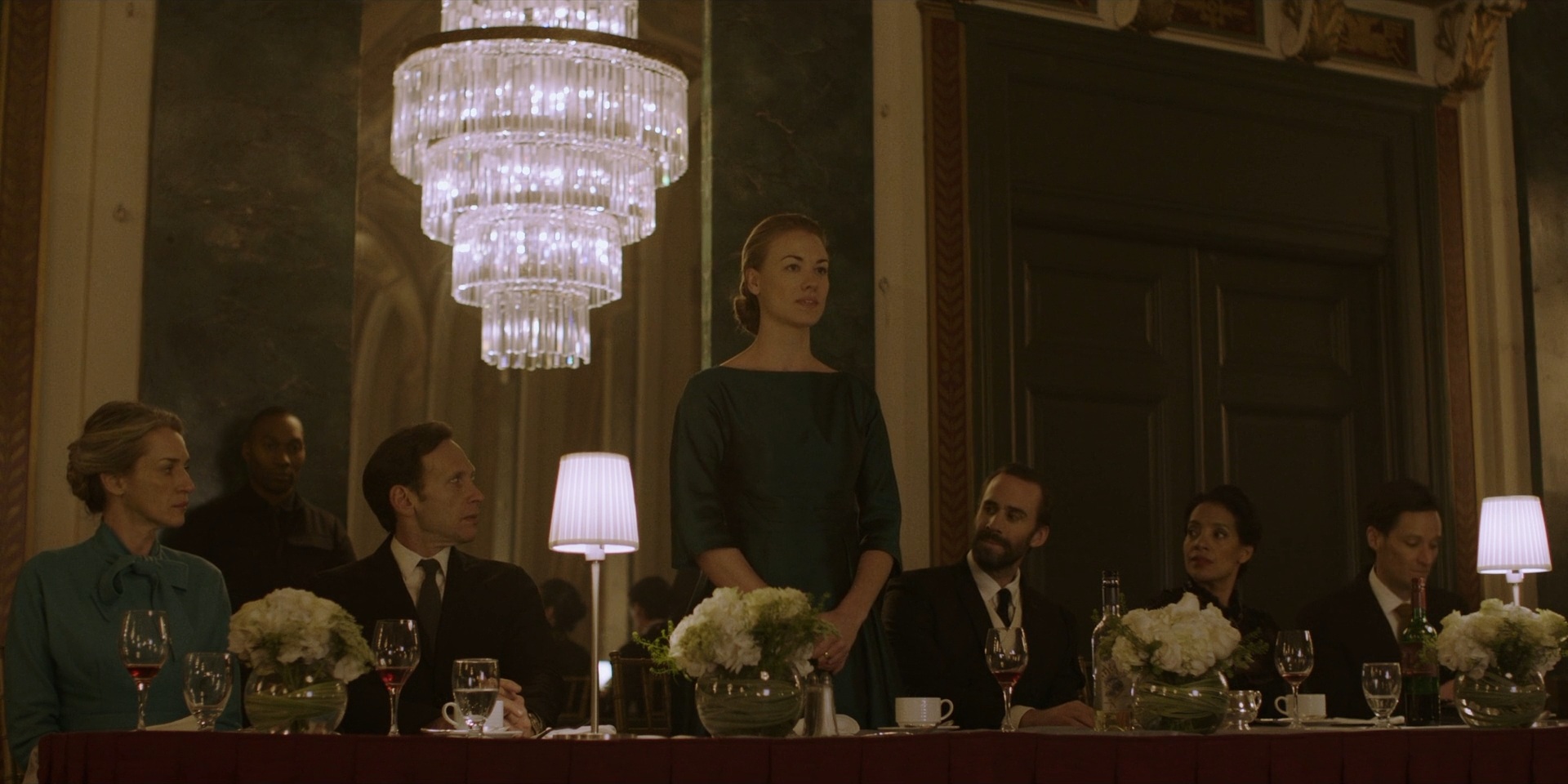 TheHandmaidsTale_1x06_AWomansPlace_0378.jpg