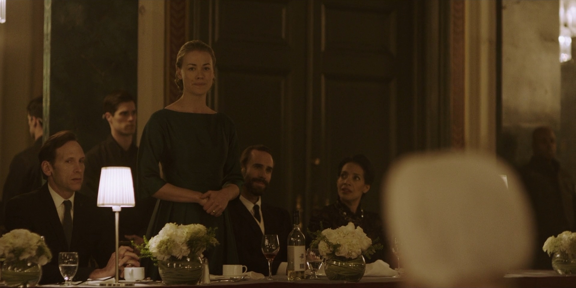 TheHandmaidsTale_1x06_AWomansPlace_0385.jpg