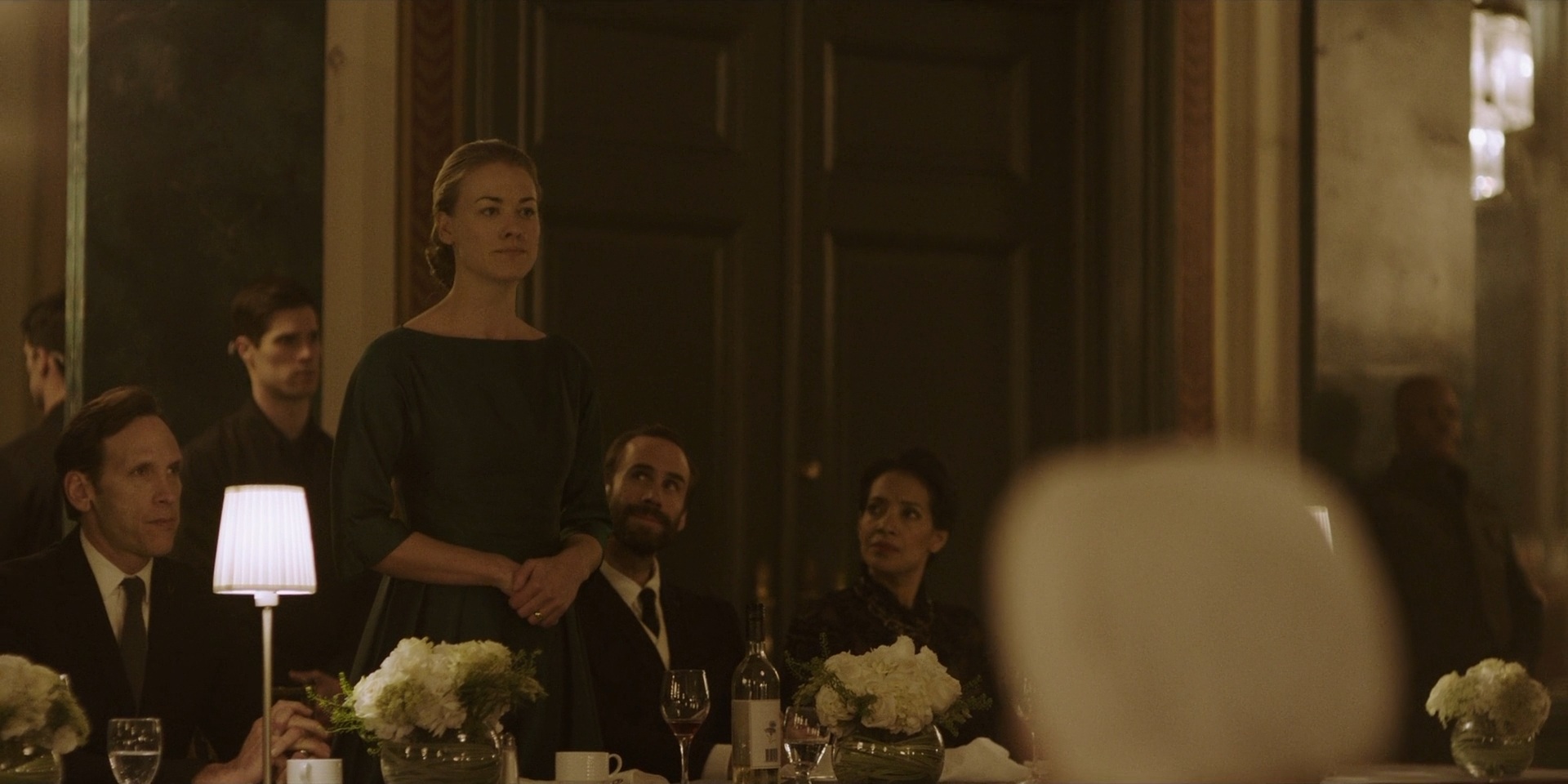 TheHandmaidsTale_1x06_AWomansPlace_0388.jpg