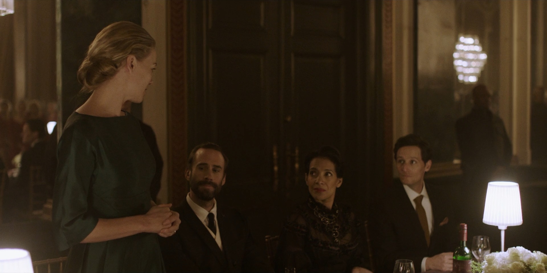 TheHandmaidsTale_1x06_AWomansPlace_0423.jpg