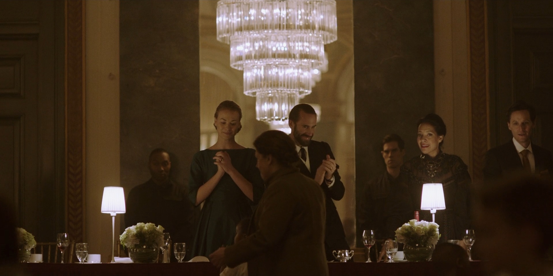 TheHandmaidsTale_1x06_AWomansPlace_0438.jpg
