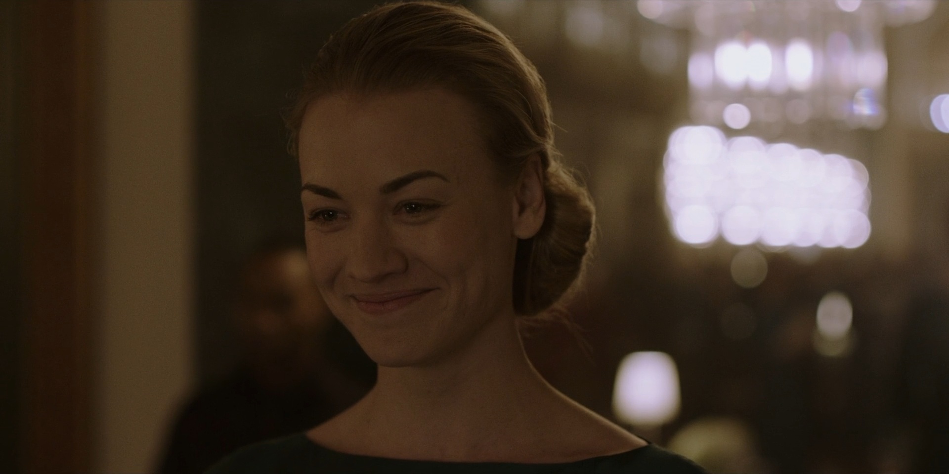 TheHandmaidsTale_1x06_AWomansPlace_0446.jpg