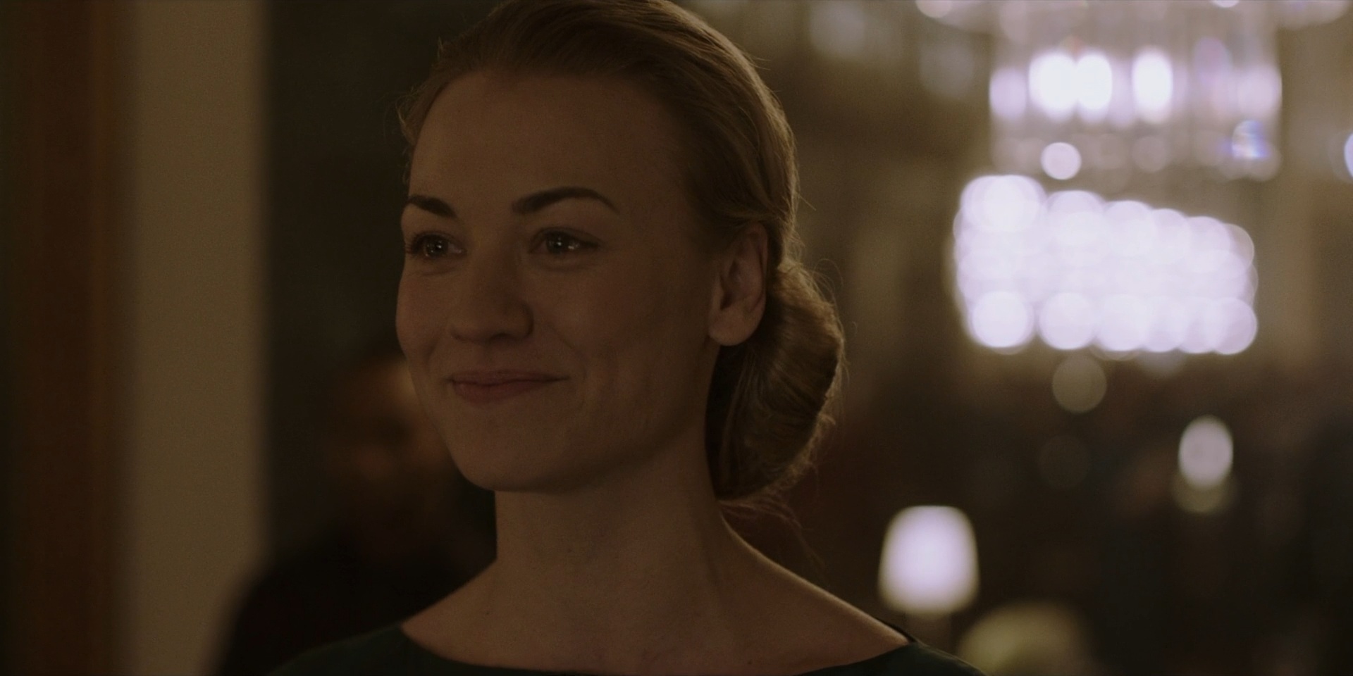 TheHandmaidsTale_1x06_AWomansPlace_0447.jpg