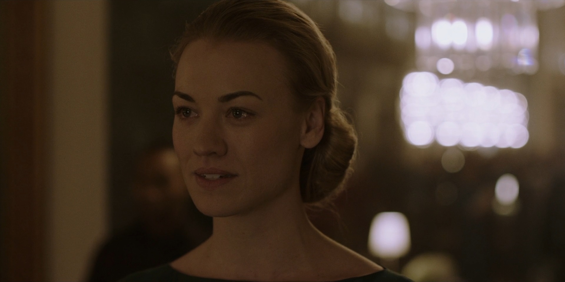 TheHandmaidsTale_1x06_AWomansPlace_0449.jpg