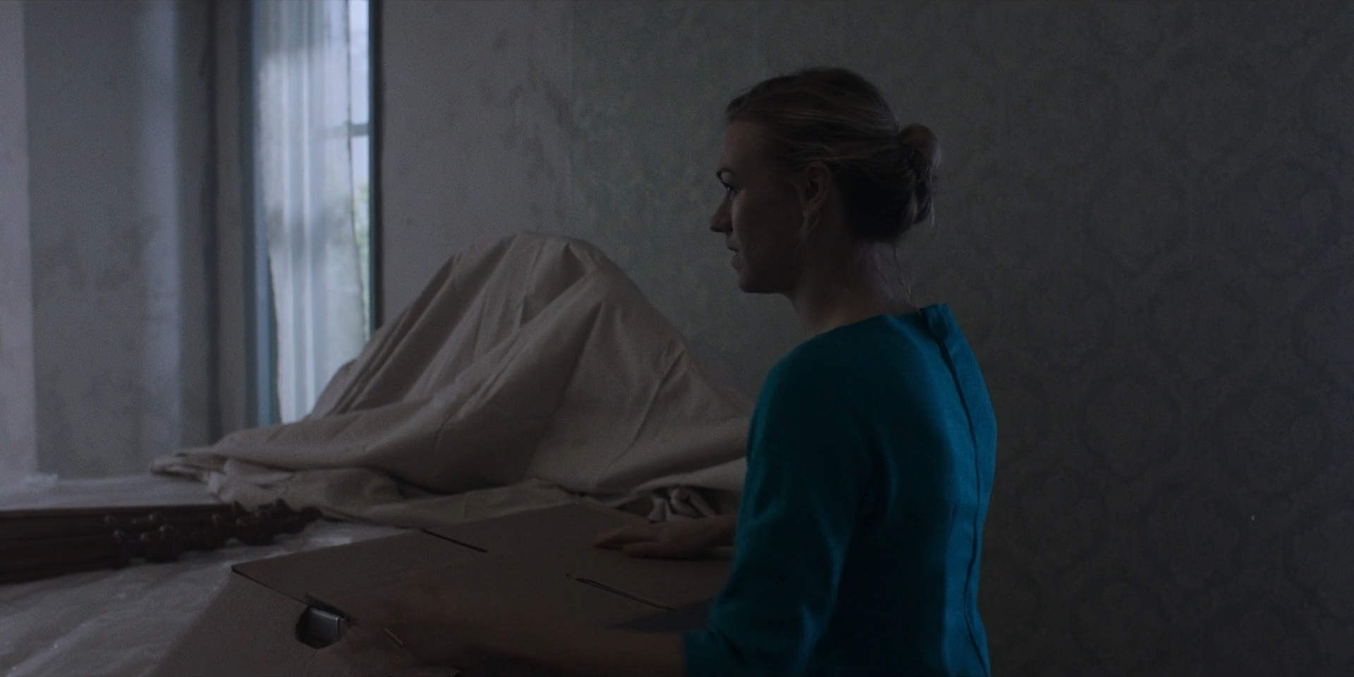 TheHandmaidsTale_1x06_AWomansPlace_0460.jpg