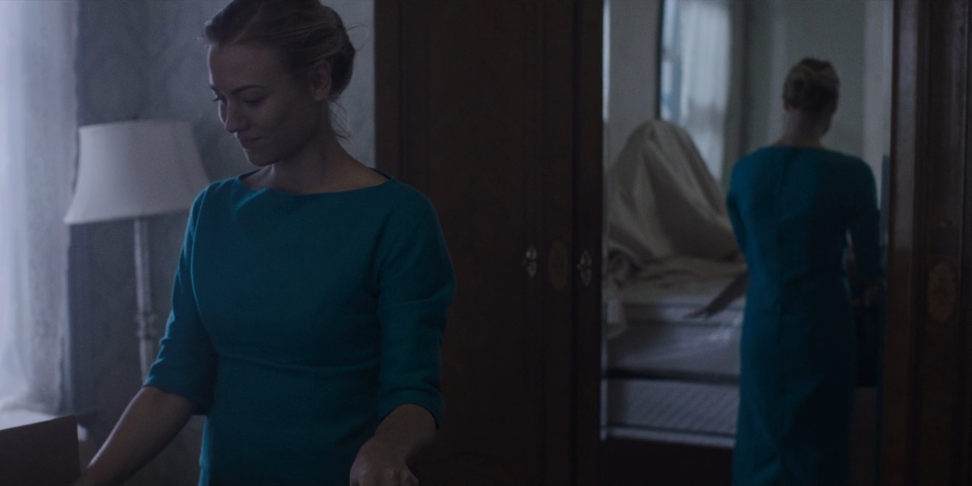 TheHandmaidsTale_1x06_AWomansPlace_0465.jpg TheHandmaidsTale_1x06_AWomansPlace_0465.jpg