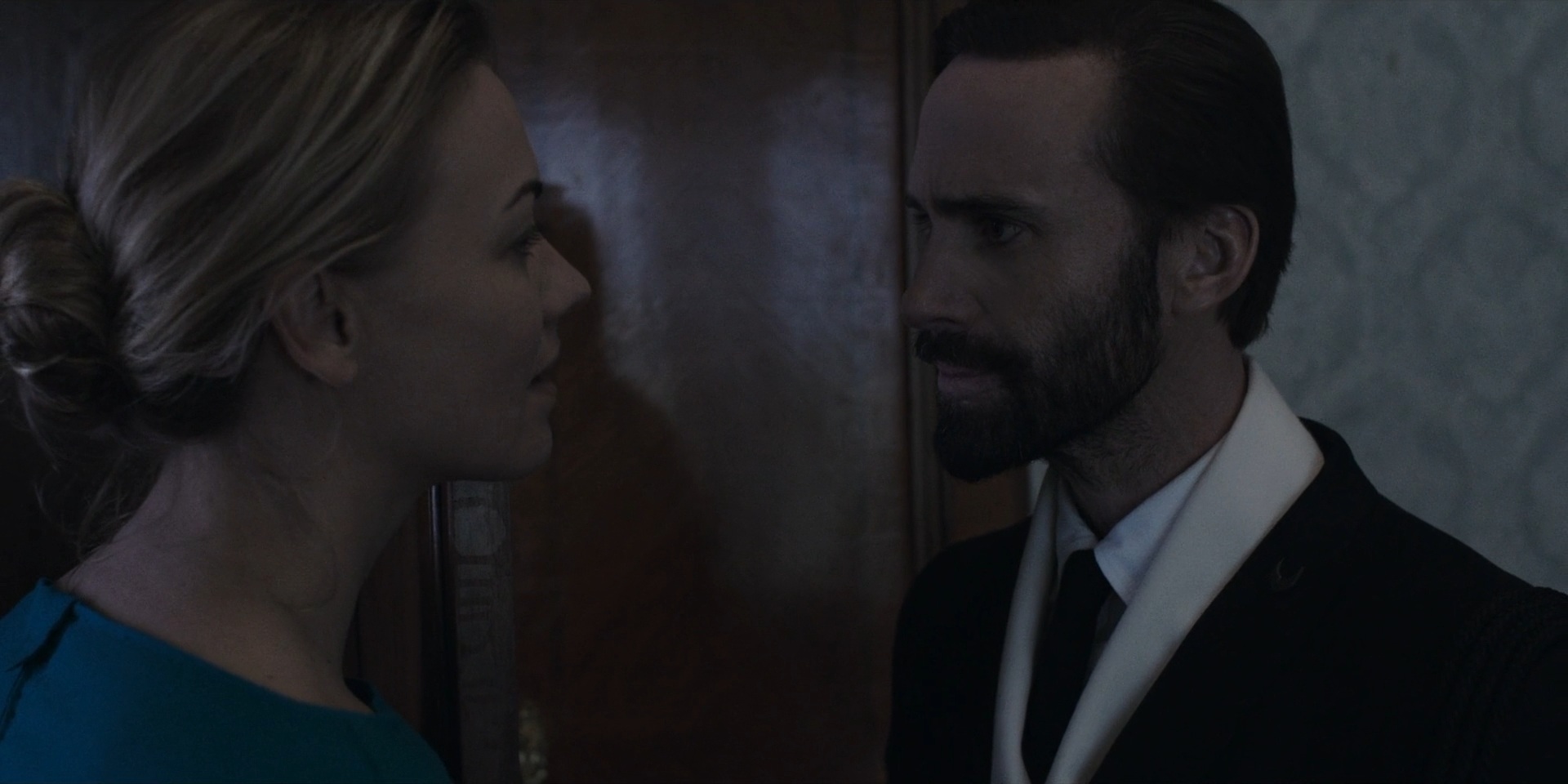 TheHandmaidsTale_1x06_AWomansPlace_0478.jpg