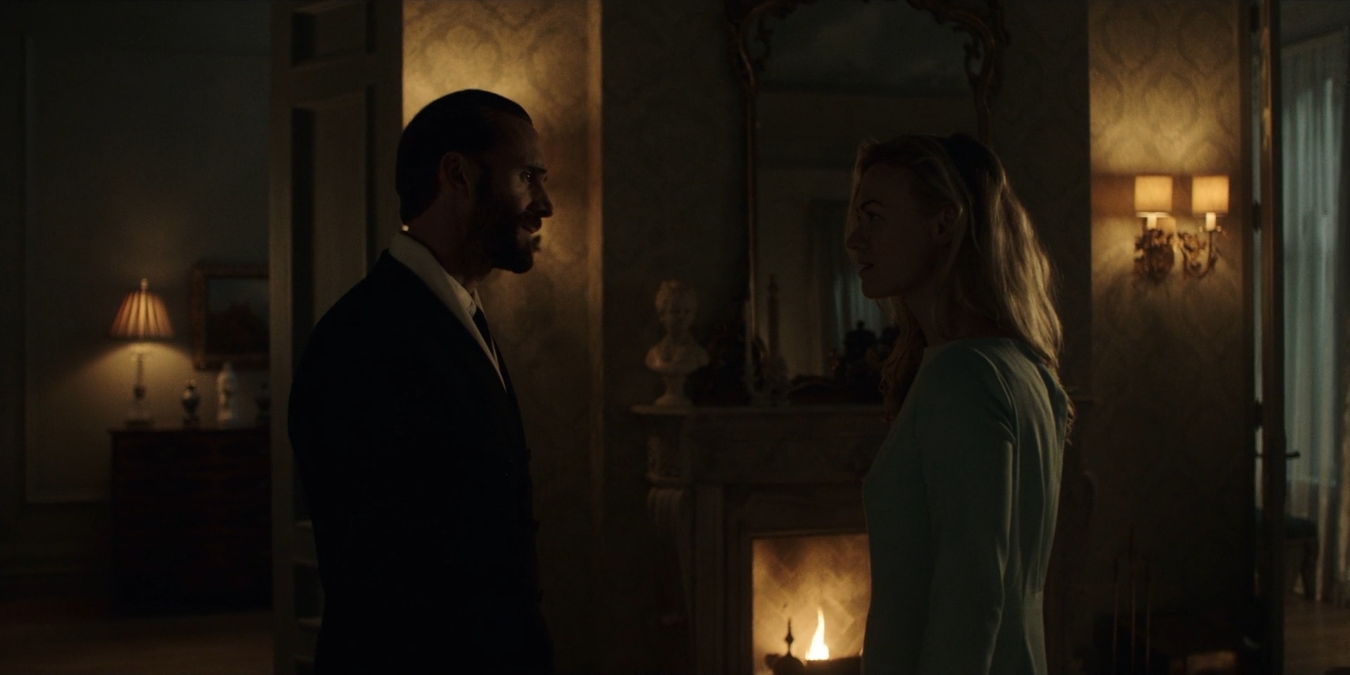 TheHandmaidsTale_1x06_AWomansPlace_0528.jpg