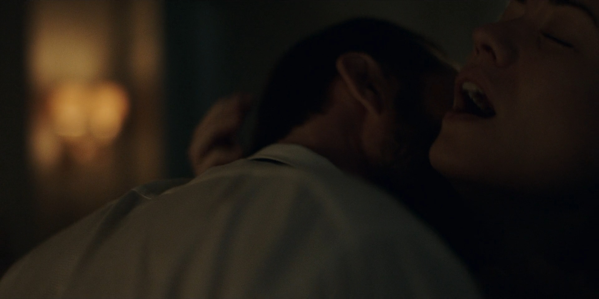 TheHandmaidsTale_1x06_AWomansPlace_0553.jpg