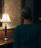 TheHandmaidsTale_1x06_AWomansPlace_0178.jpg