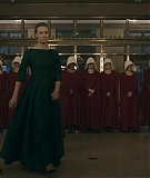 TheHandmaidsTale_1x06_AWomansPlace_0308.jpg