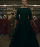 TheHandmaidsTale_1x06_AWomansPlace_0310.jpg