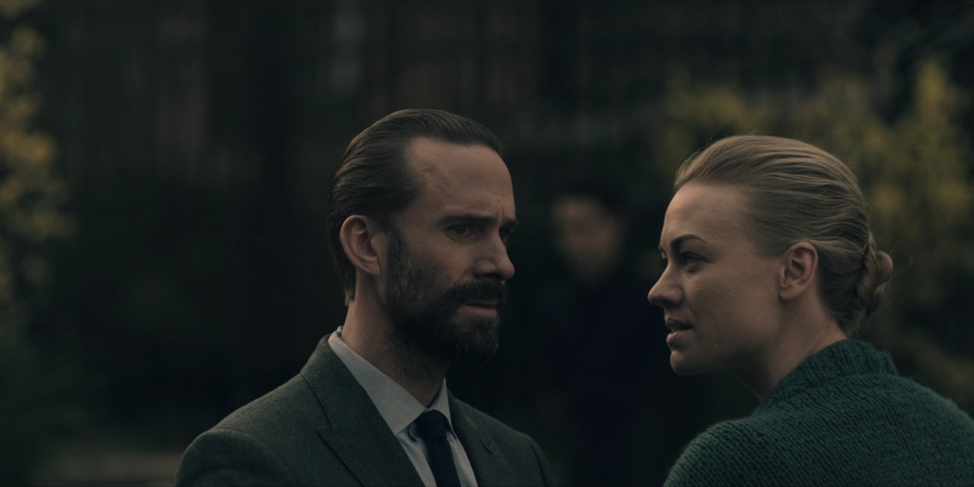 TheHandmaidsTale_1x08_Jezebels_0011.jpg