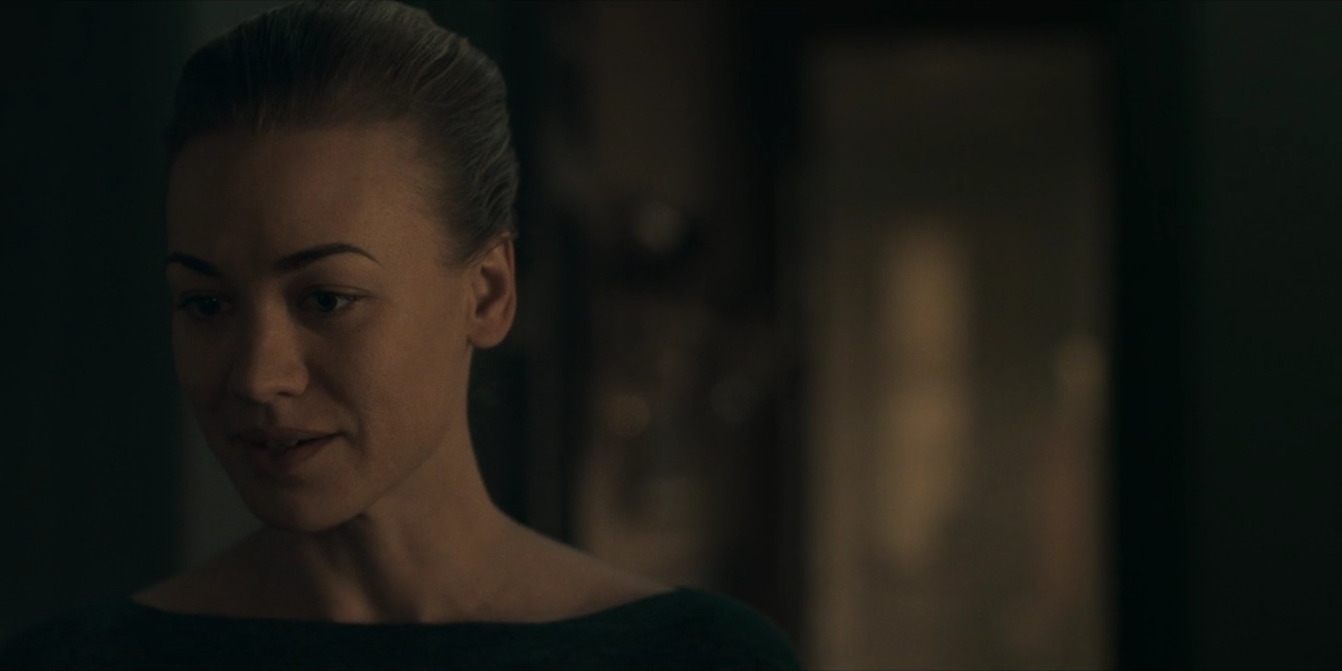 TheHandmaidsTale_1x08_Jezebels_0047.jpg