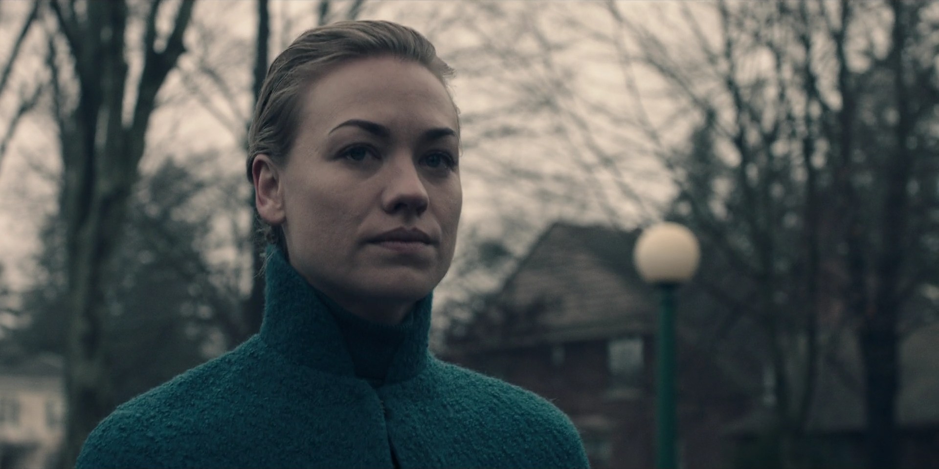 TheHandmaidsTale_1x09_TheBridge_0019.jpg
