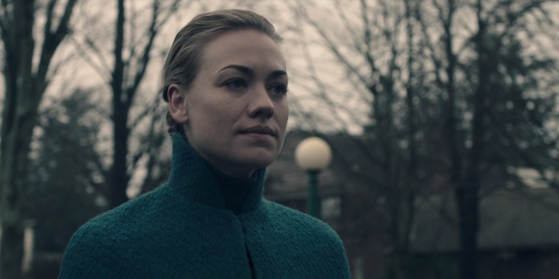 TheHandmaidsTale_1x09_TheBridge_0028.jpg