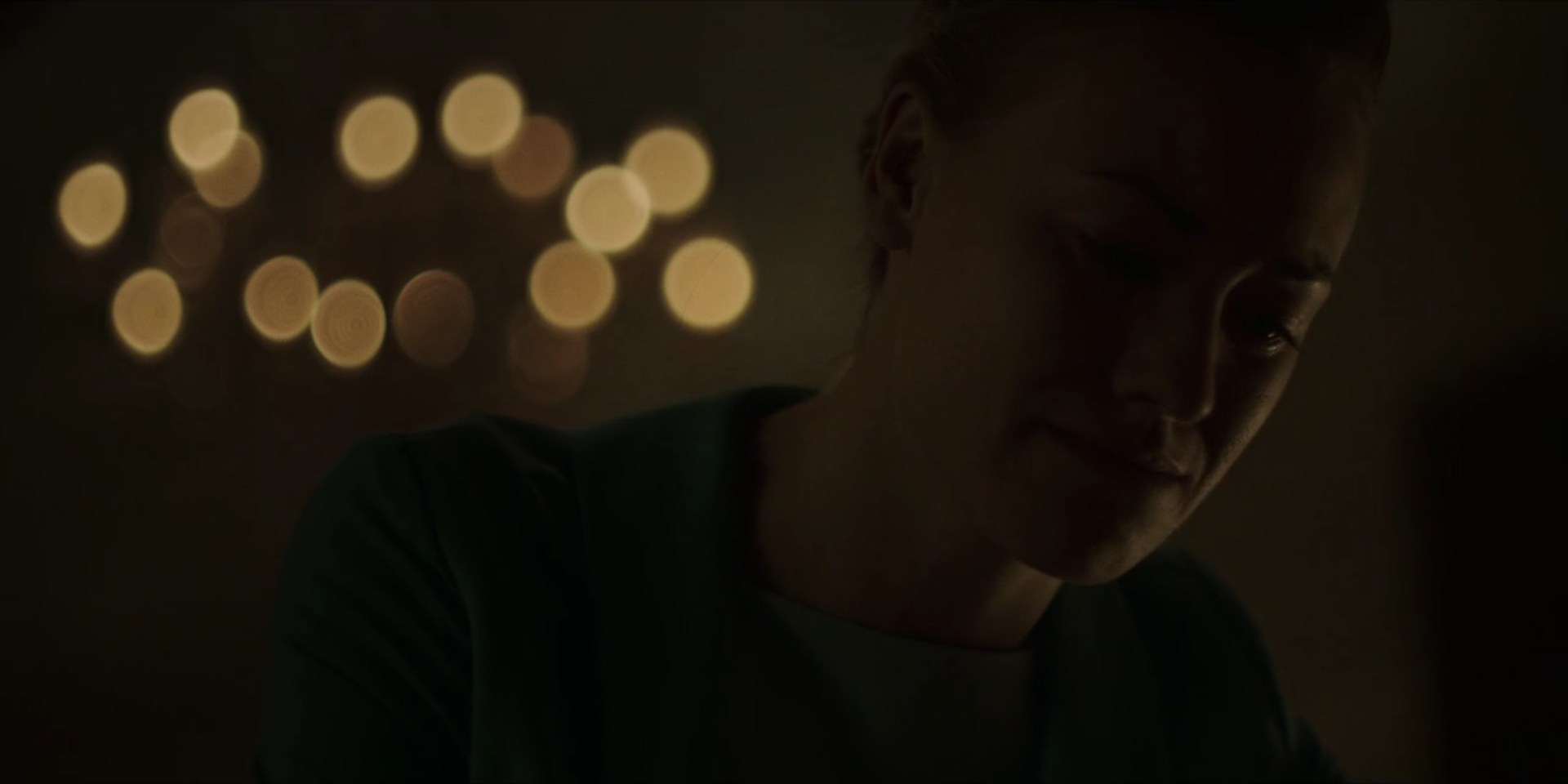 TheHandmaidsTale_1x09_TheBridge_0050.jpg