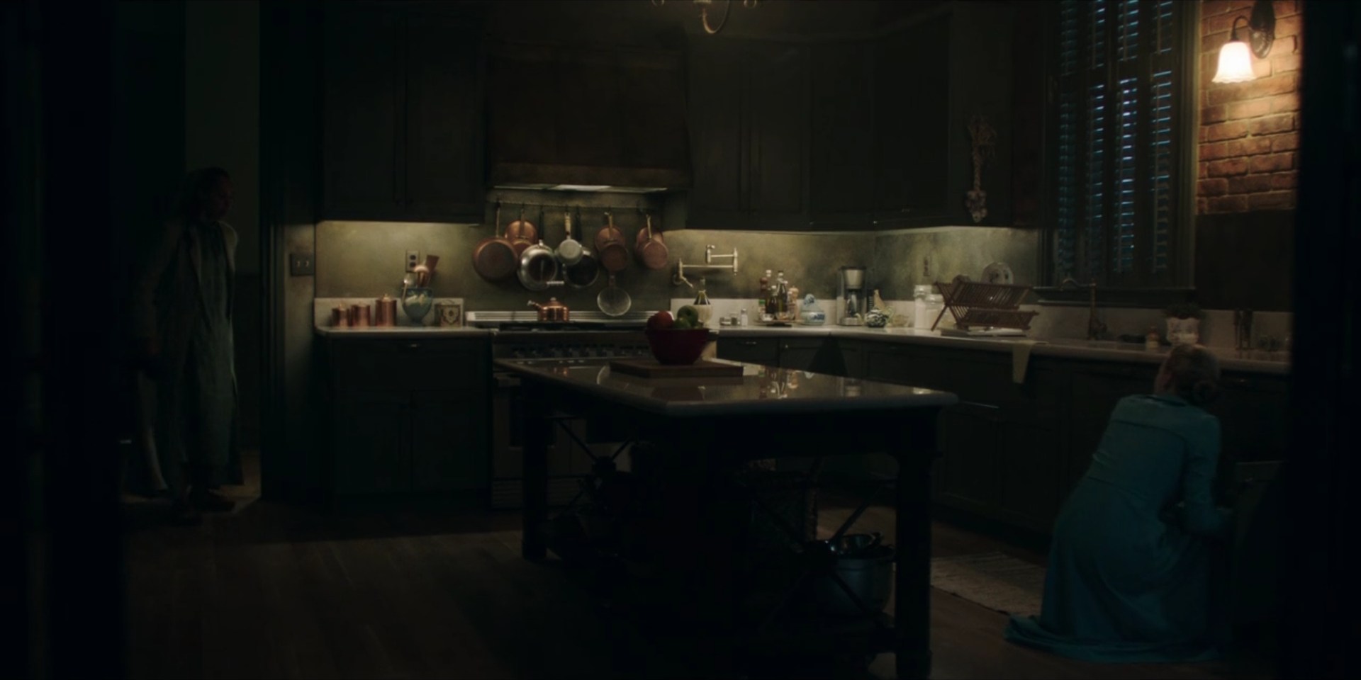 TheHandmaidsTale_1x09_TheBridge_0059.jpg TheHandmaidsTale_1x09_TheBridge_0059.jpg