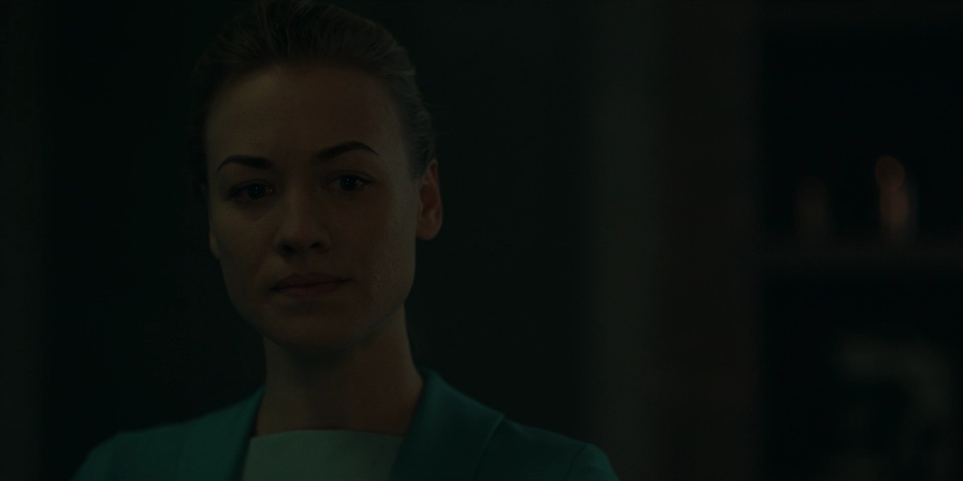 TheHandmaidsTale_1x09_TheBridge_0120.jpg