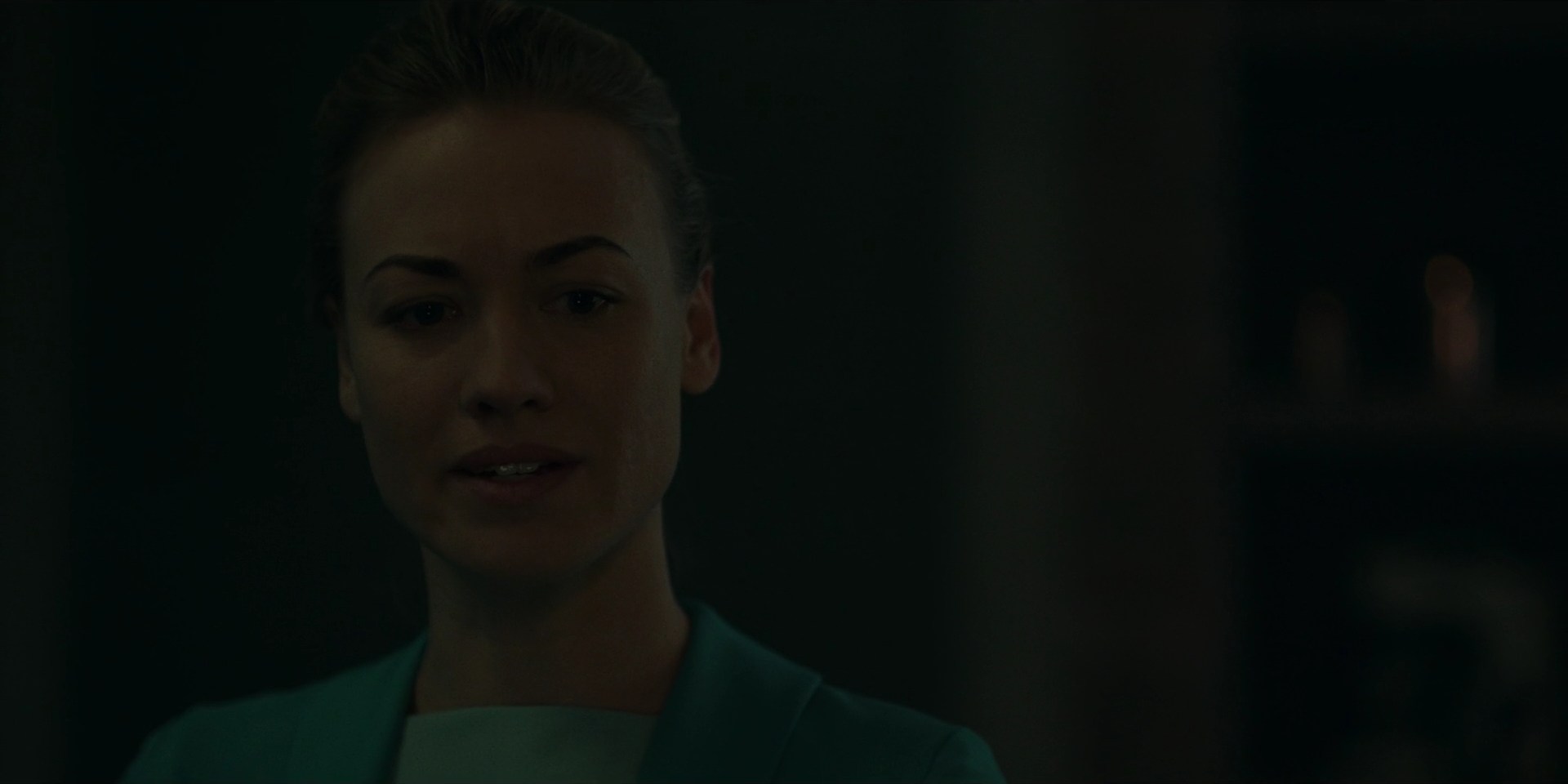 TheHandmaidsTale_1x09_TheBridge_0122.jpg