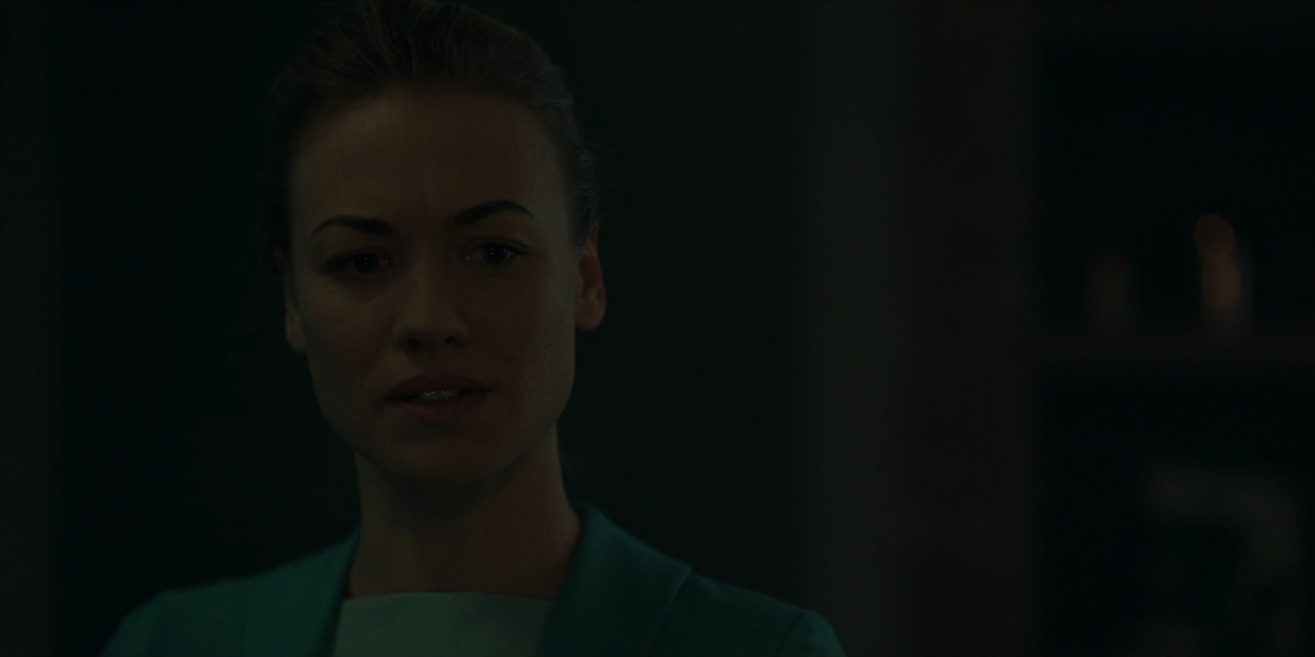 TheHandmaidsTale_1x09_TheBridge_0123.jpg