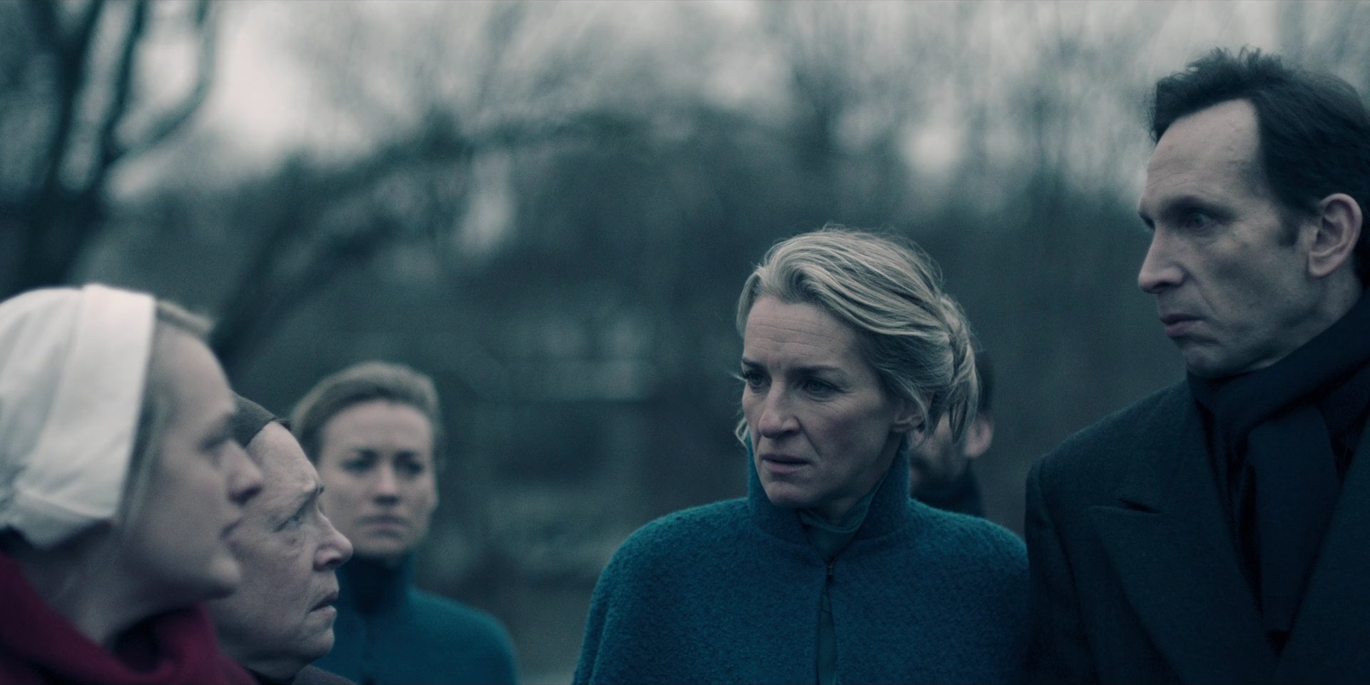 TheHandmaidsTale_1x09_TheBridge_0200.jpg