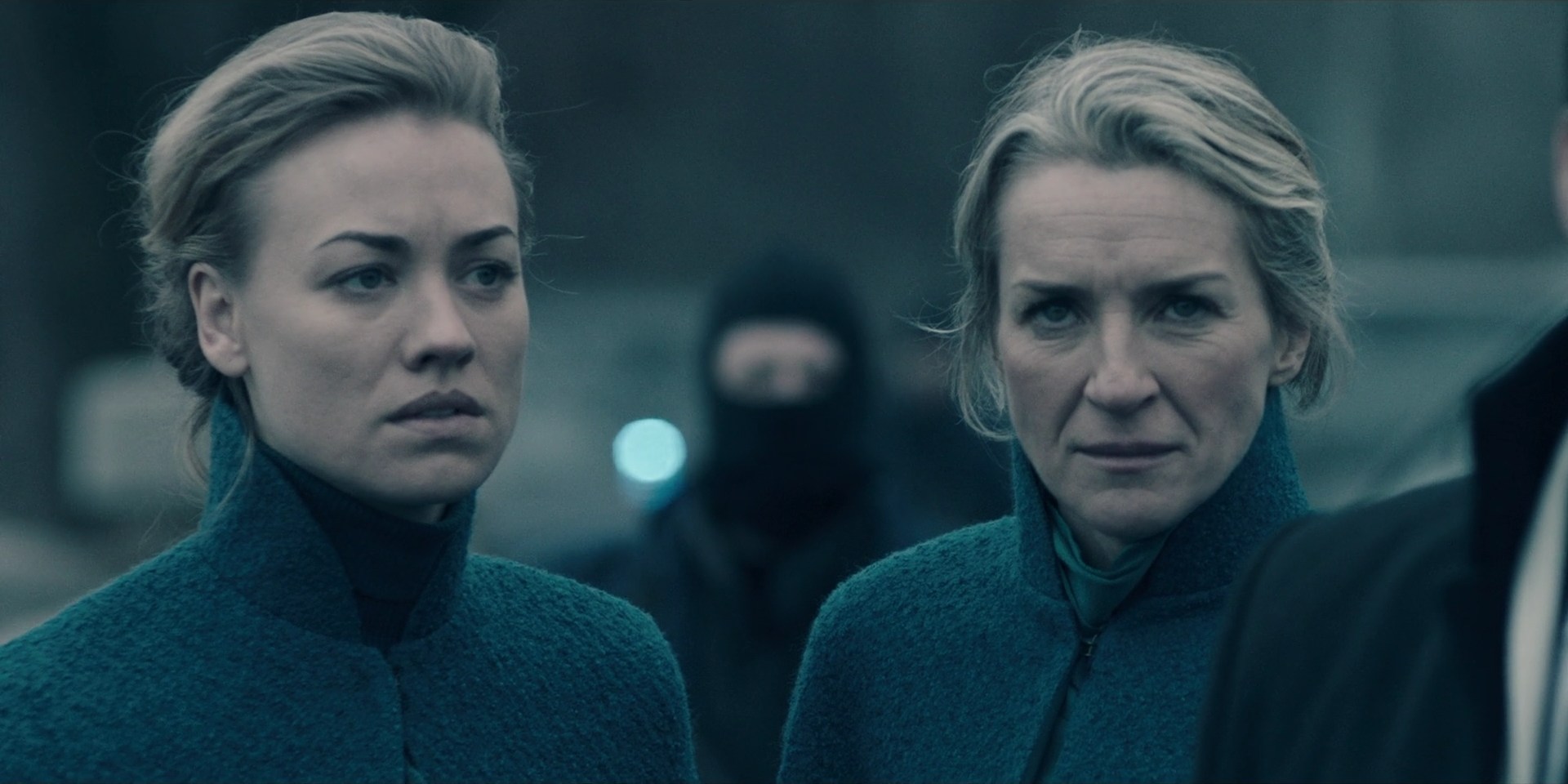 TheHandmaidsTale_1x09_TheBridge_0203.jpg TheHandmaidsTale_1x09_TheBridge_0203.jpg