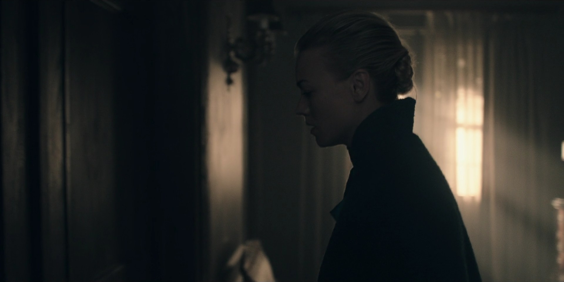 TheHandmaidsTale_1x09_TheBridge_0283.jpg