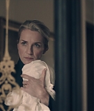 TheHandmaidsTale_1x09_TheBridge_0249.jpg