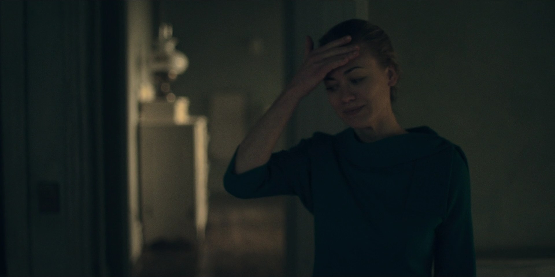 TheHandmaidsTale_1x10_Night_0007.jpg