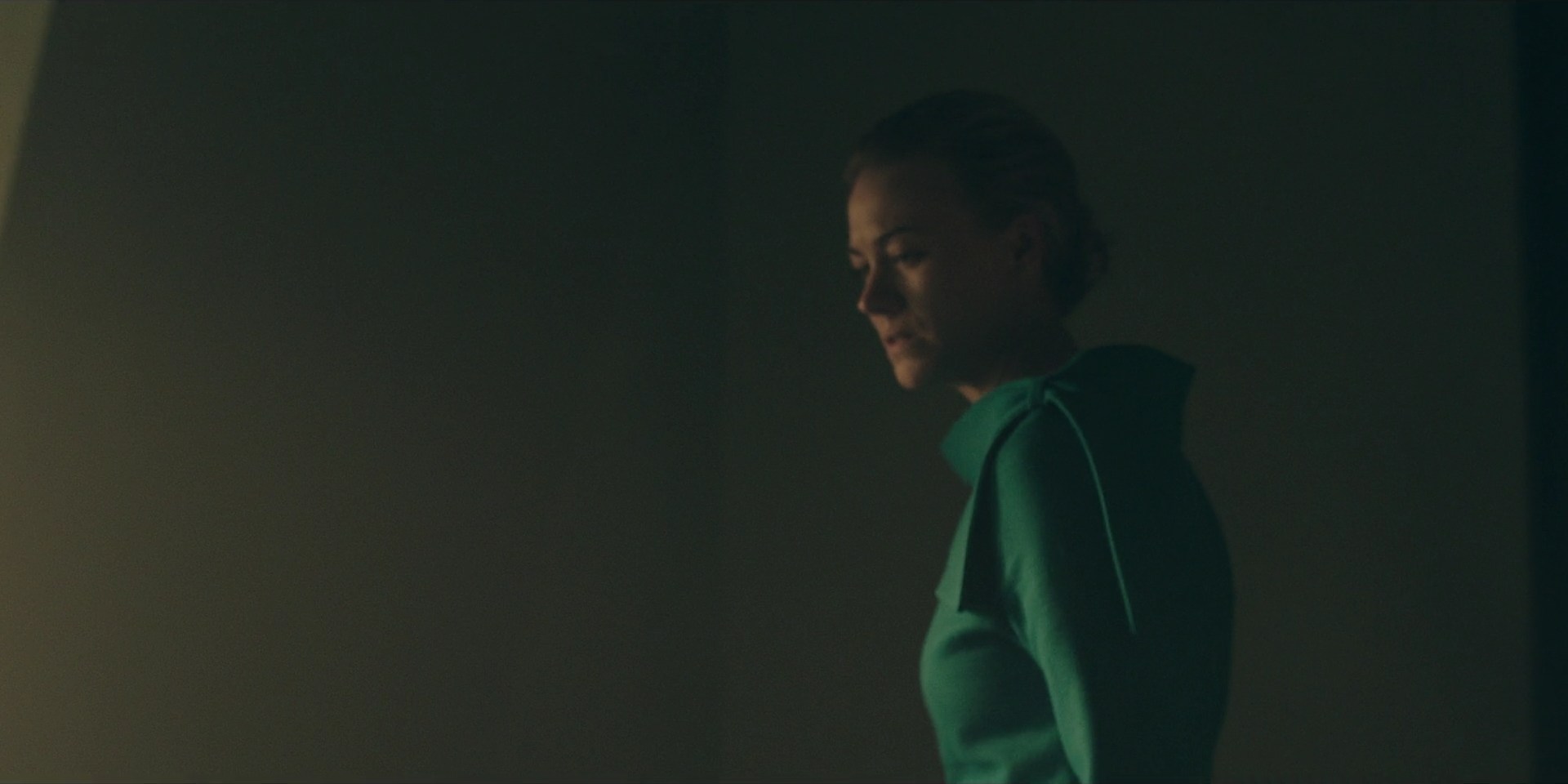 TheHandmaidsTale_1x10_Night_0049.jpg
