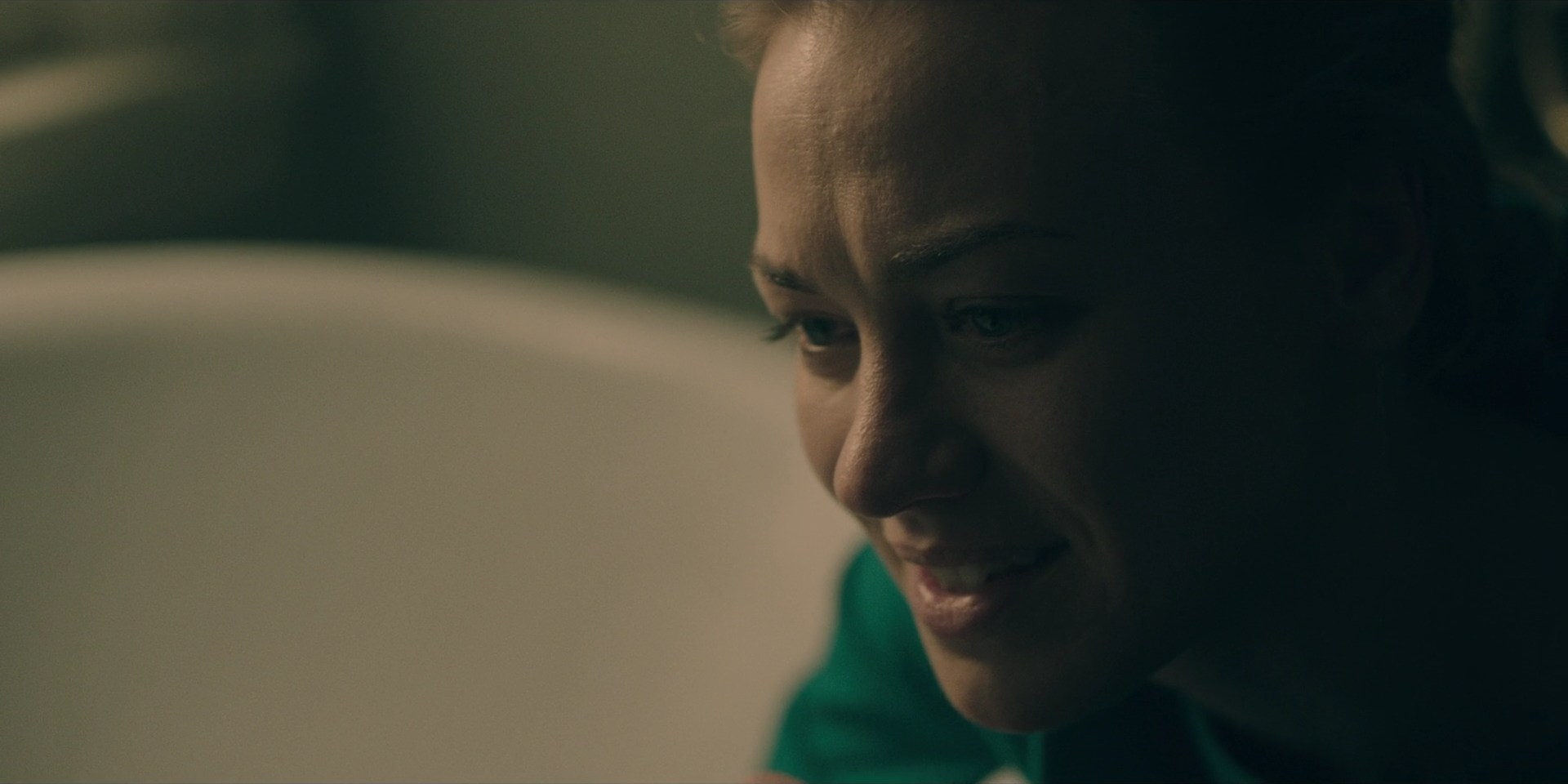 TheHandmaidsTale_1x10_Night_0119.jpg TheHandmaidsTale_1x10_Night_0119.jpg