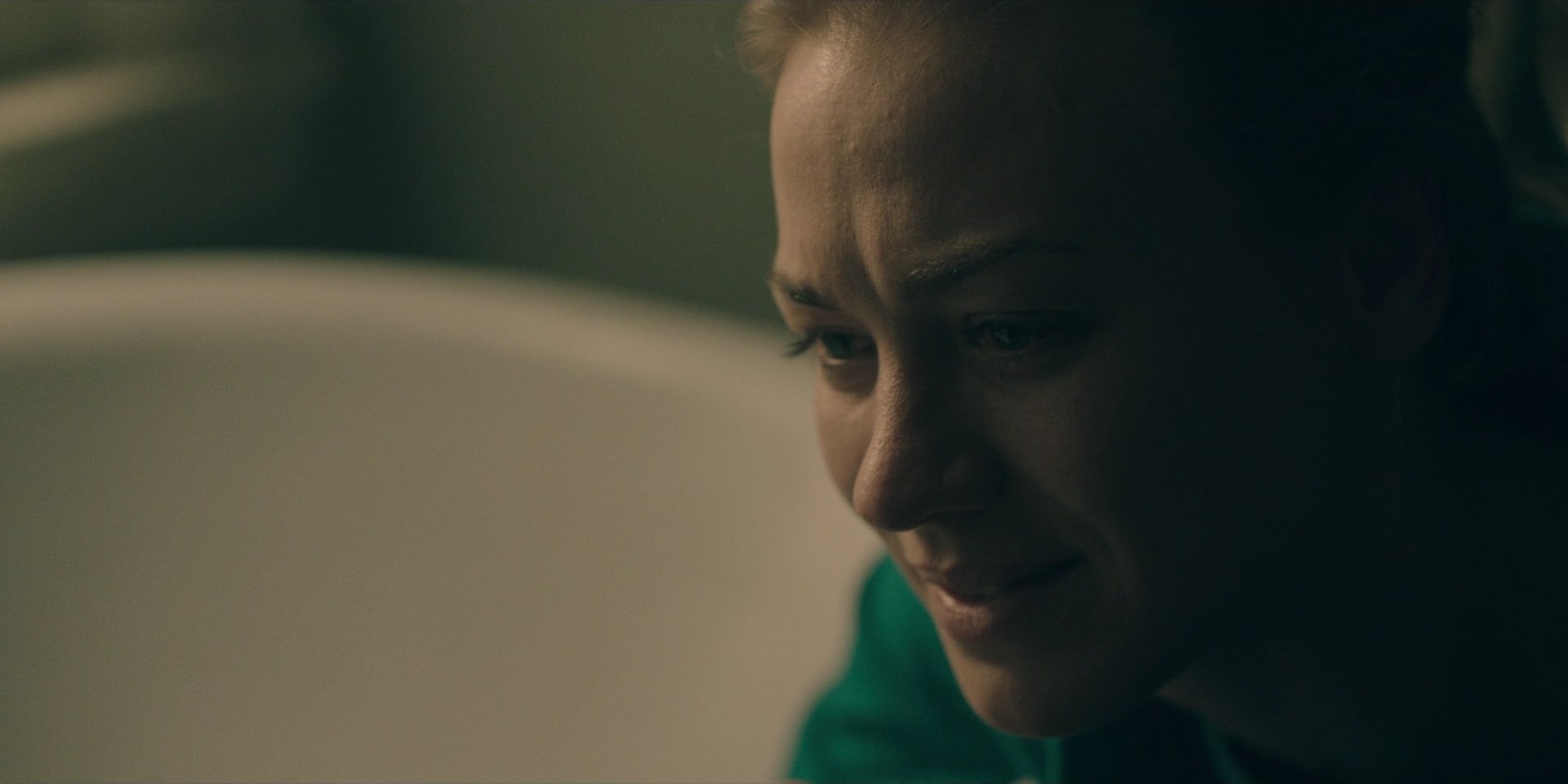 TheHandmaidsTale_1x10_Night_0120.jpg