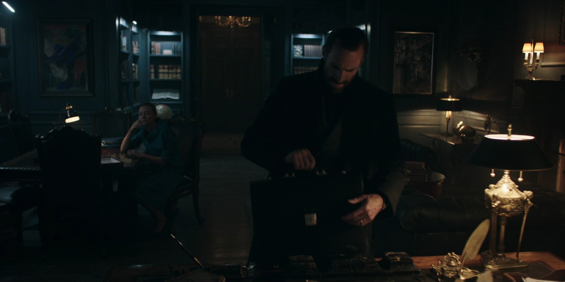 TheHandmaidsTale_1x10_Night_0140.jpg