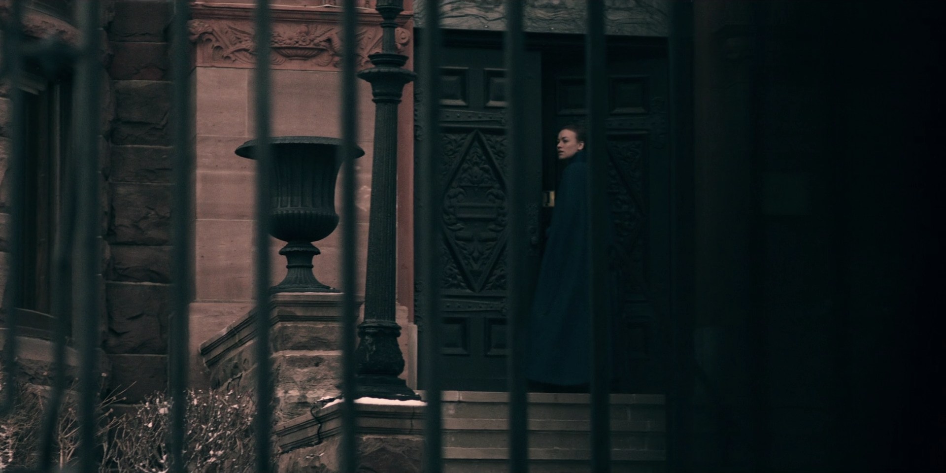 TheHandmaidsTale_1x10_Night_0272.jpg