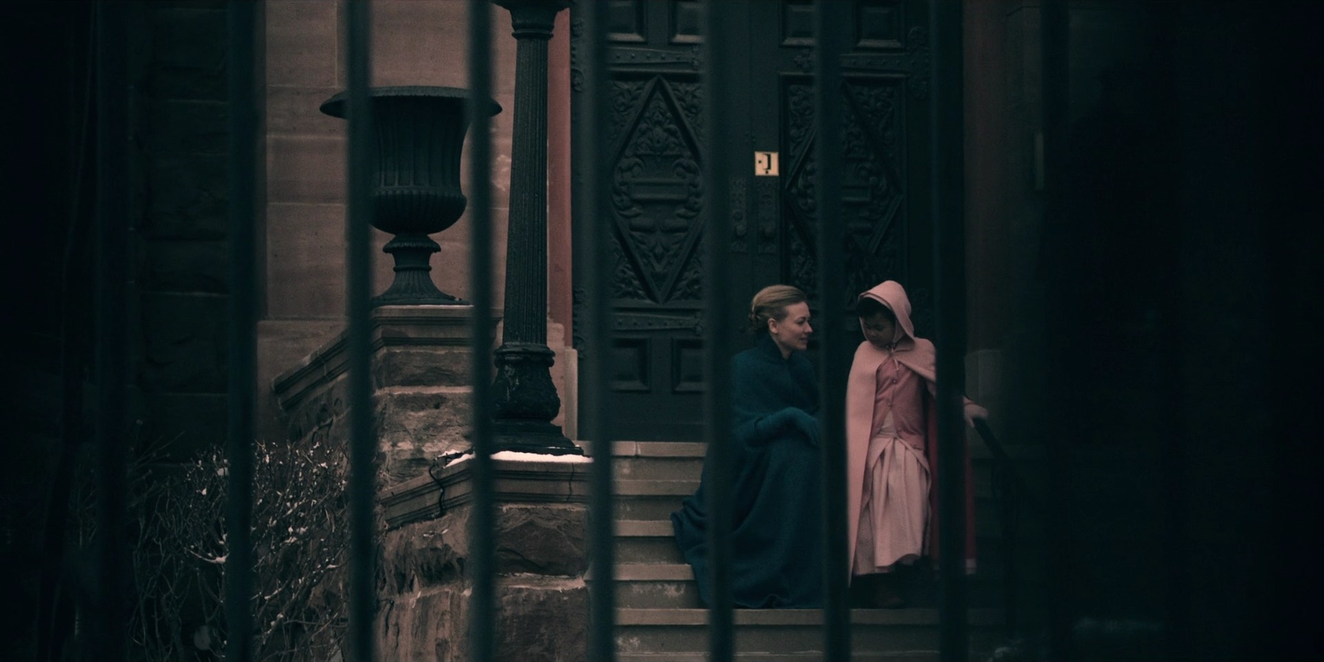 TheHandmaidsTale_1x10_Night_0277.jpg