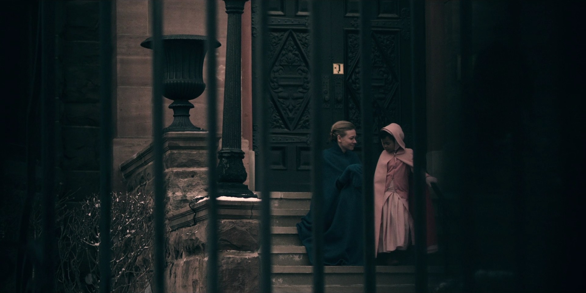 TheHandmaidsTale_1x10_Night_0278.jpg