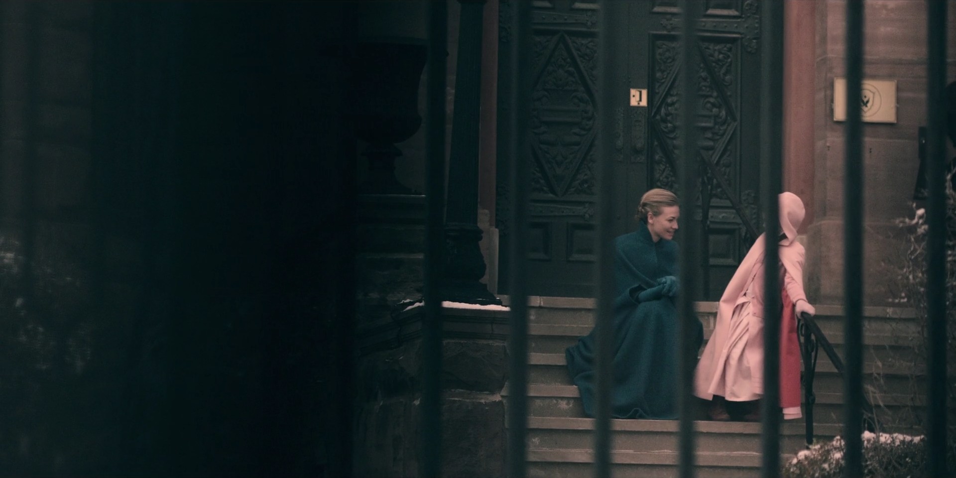 TheHandmaidsTale_1x10_Night_0279.jpg