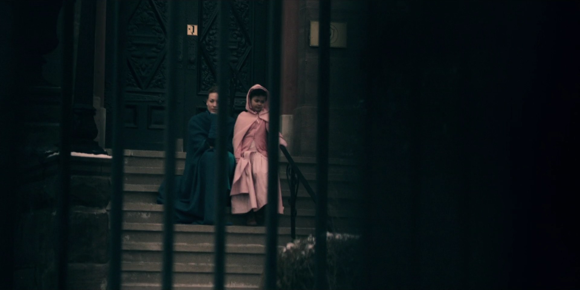 TheHandmaidsTale_1x10_Night_0284.jpg