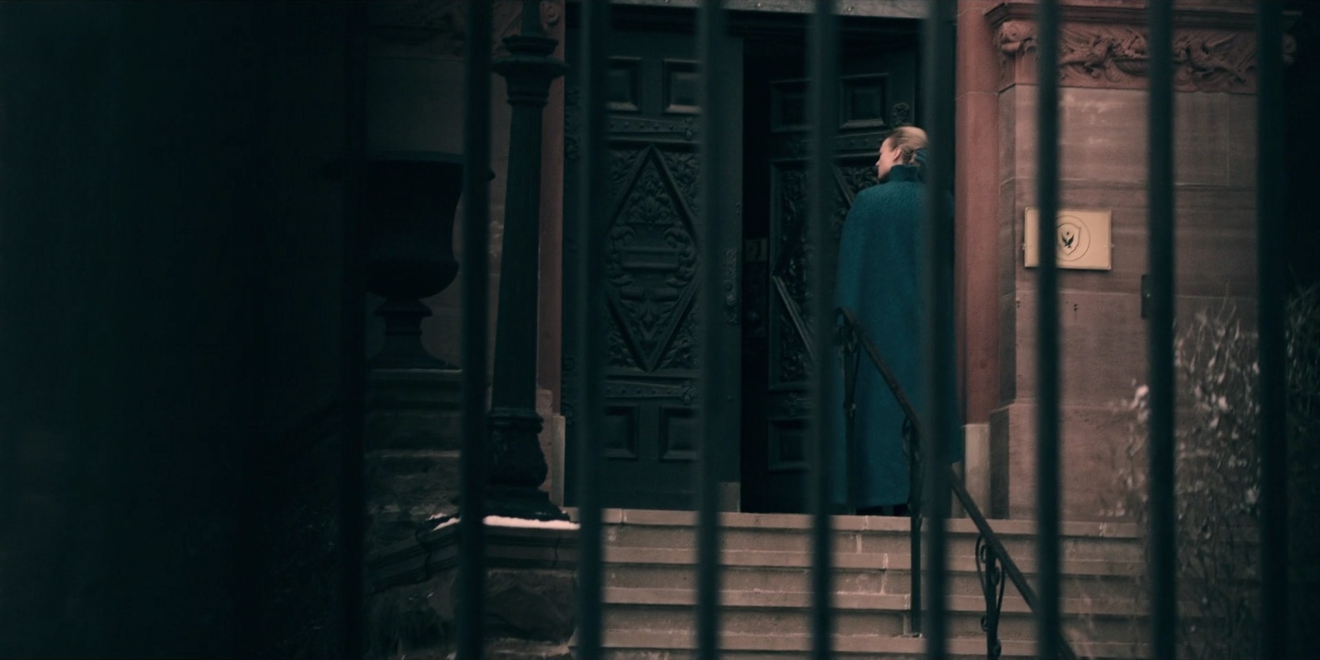 TheHandmaidsTale_1x10_Night_0288.jpg TheHandmaidsTale_1x10_Night_0288.jpg