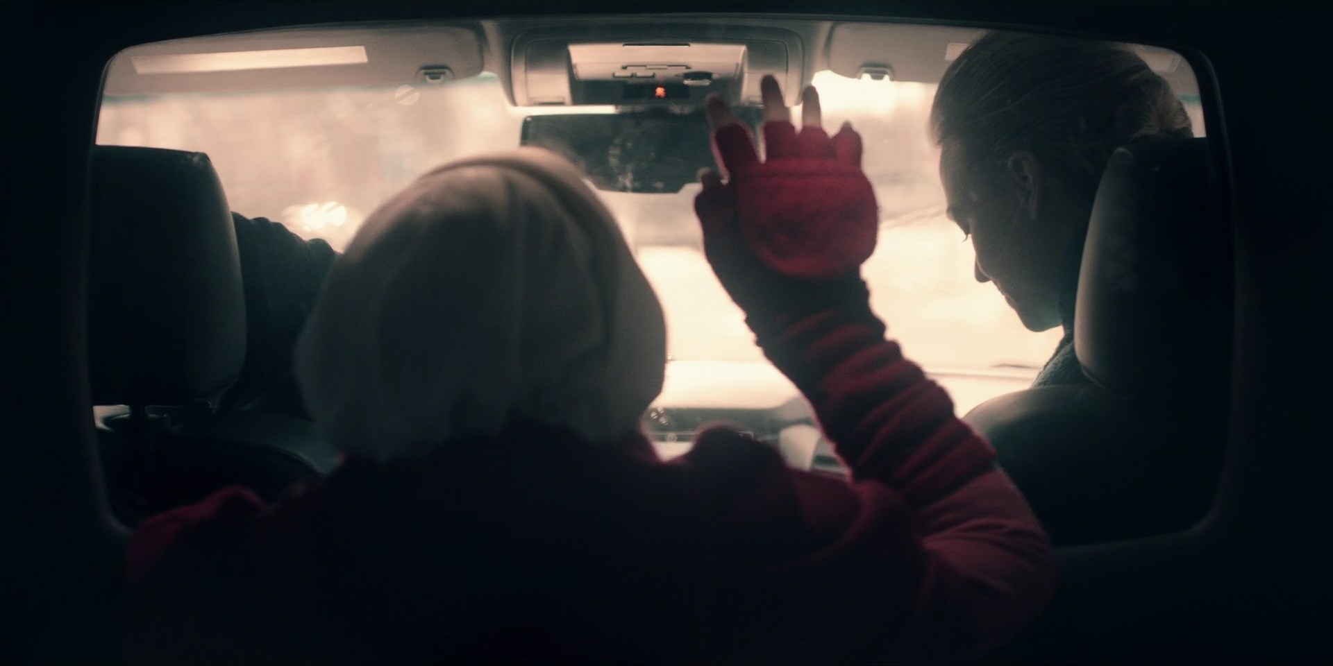 TheHandmaidsTale_1x10_Night_0296.jpg