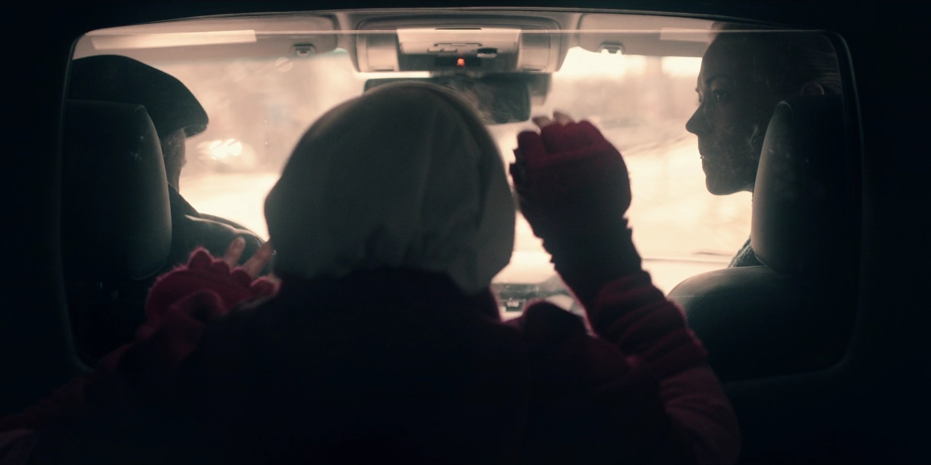 TheHandmaidsTale_1x10_Night_0297.jpg