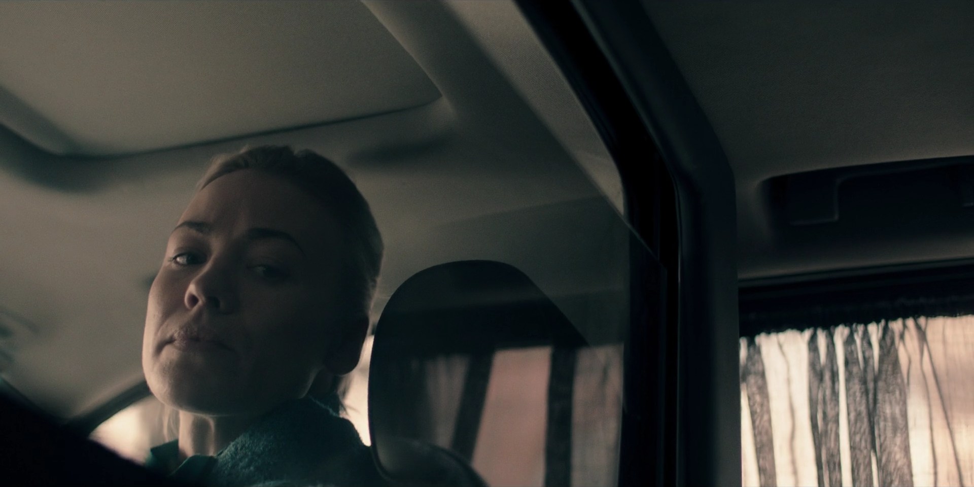 TheHandmaidsTale_1x10_Night_0301.jpg
