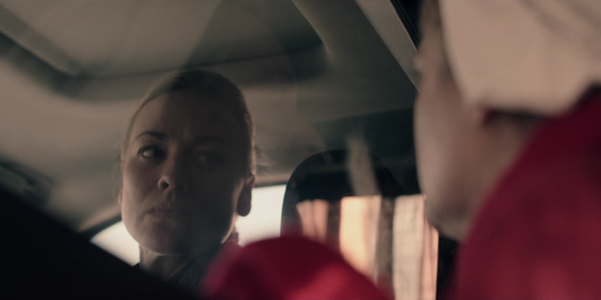 TheHandmaidsTale_1x10_Night_0329.jpg