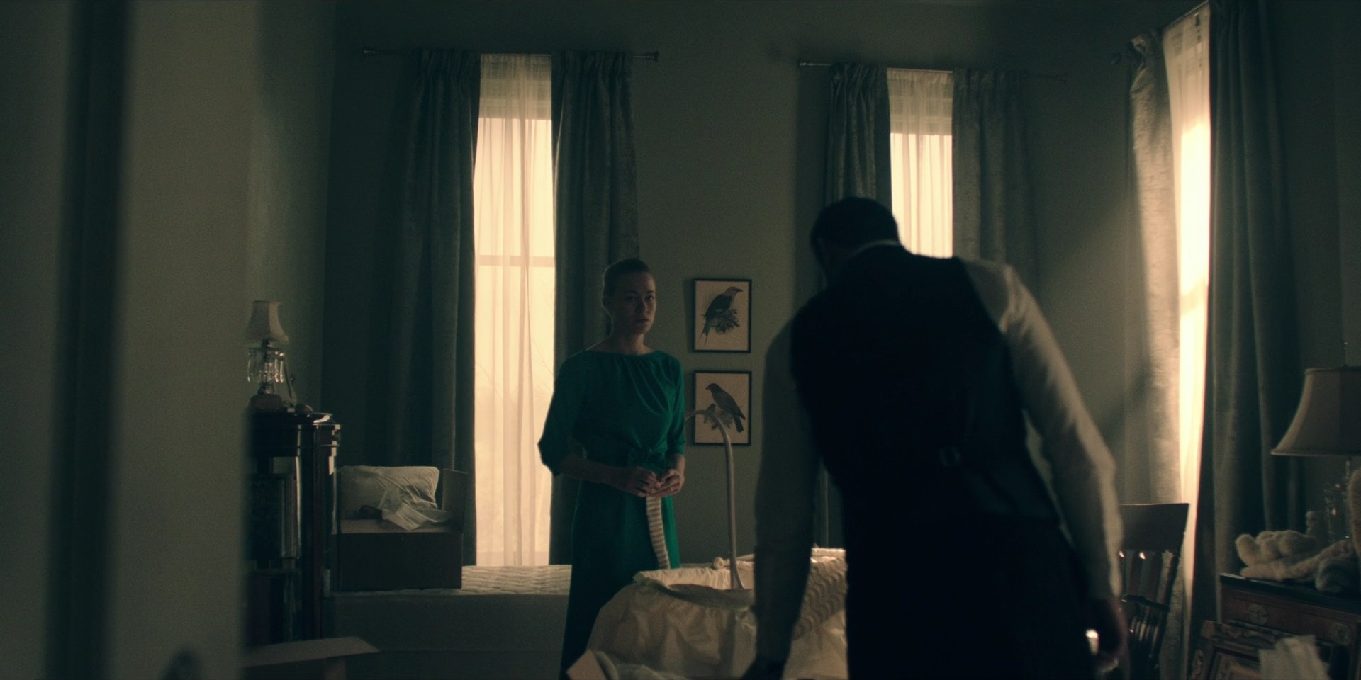 TheHandmaidsTale_1x10_Night_0350.jpg