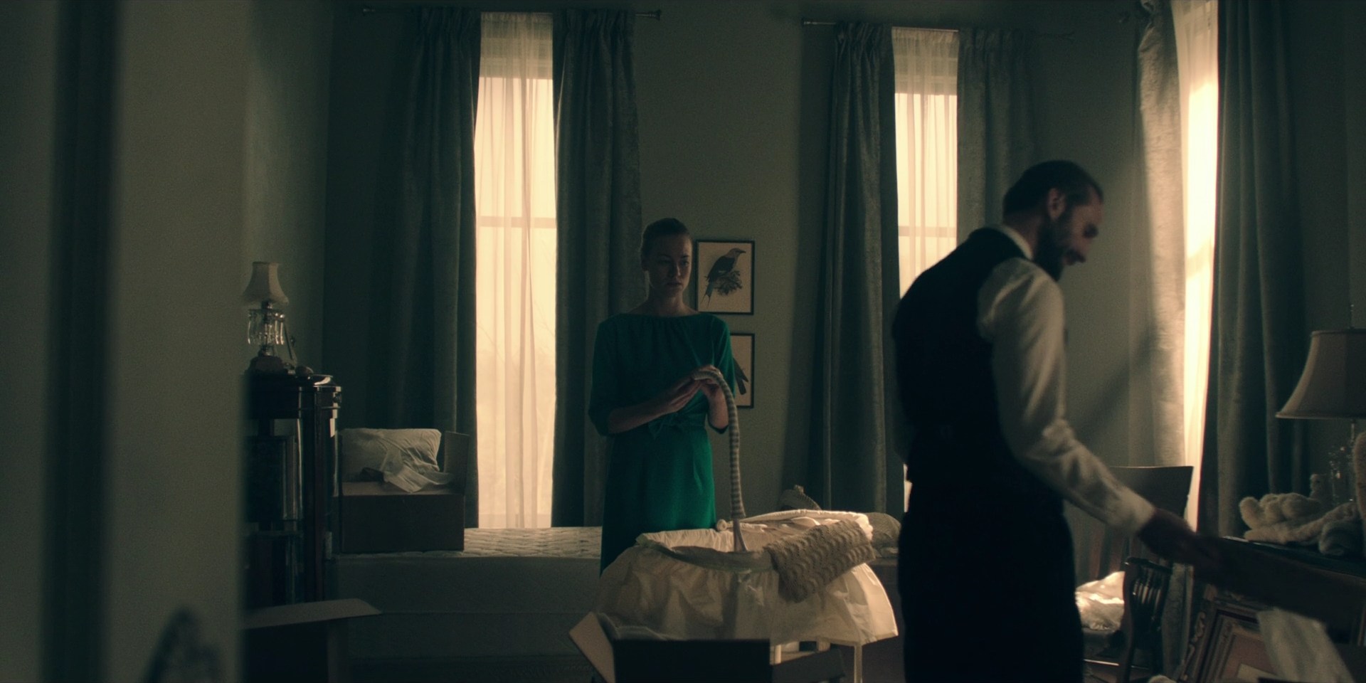 TheHandmaidsTale_1x10_Night_0354.jpg