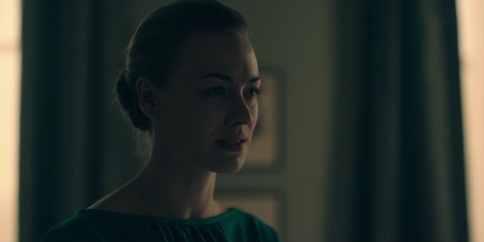TheHandmaidsTale_1x10_Night_0373.jpg