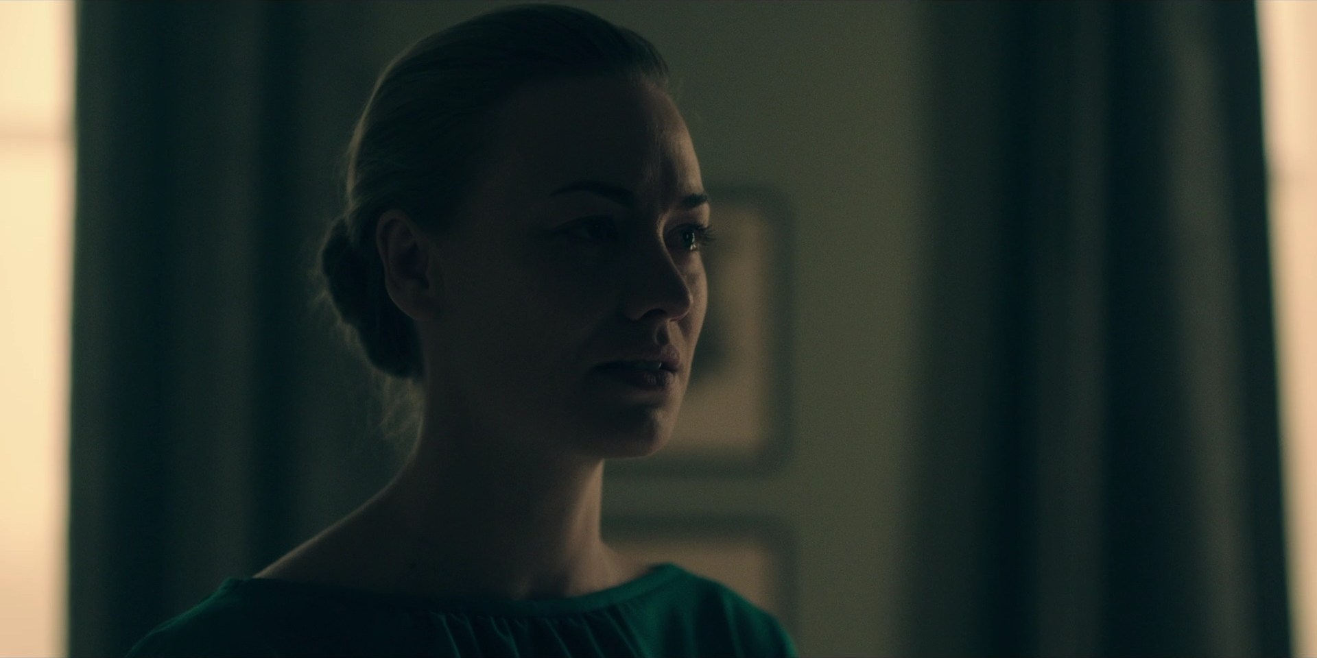 TheHandmaidsTale_1x10_Night_0383.jpg